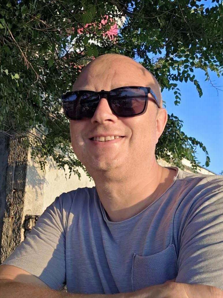 ROBERT MUŠIČ
